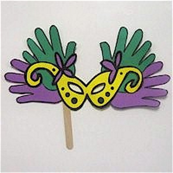 Easy Mardi Gras Handprint mask for kids to make.