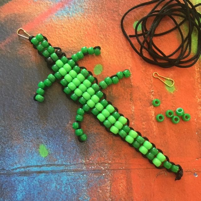 Alligator made from pony beads