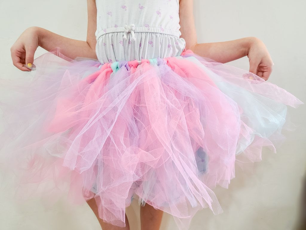 DIY Unicorn skirt made from tulle.