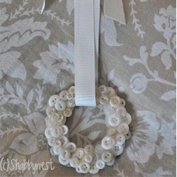 Mini Button Wreath