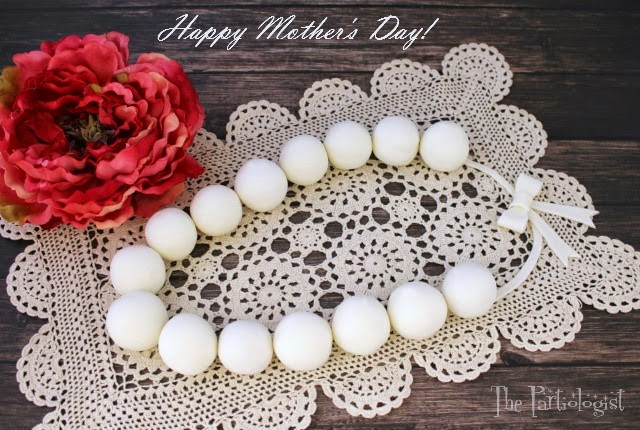 Mother’s Day Cake Pop Pearl Necklace