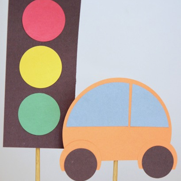 Easy Preschool car and stoplight activity