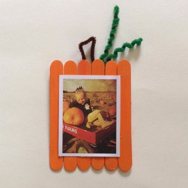 Craft Stick Pumpkin Frame