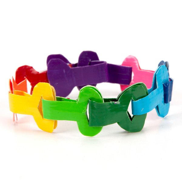 Duck Tape Key Link Bracelet to make