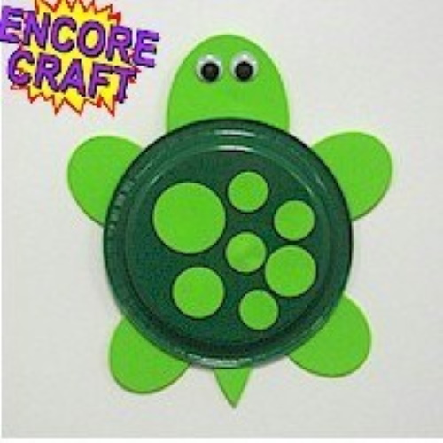 Easy Turtle to make from plastic or paper plates. te