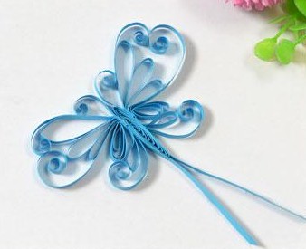 make a quilled butterfy