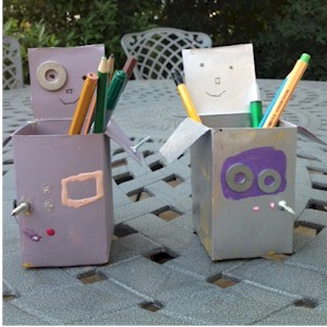 Recycled Robot Pen Holder